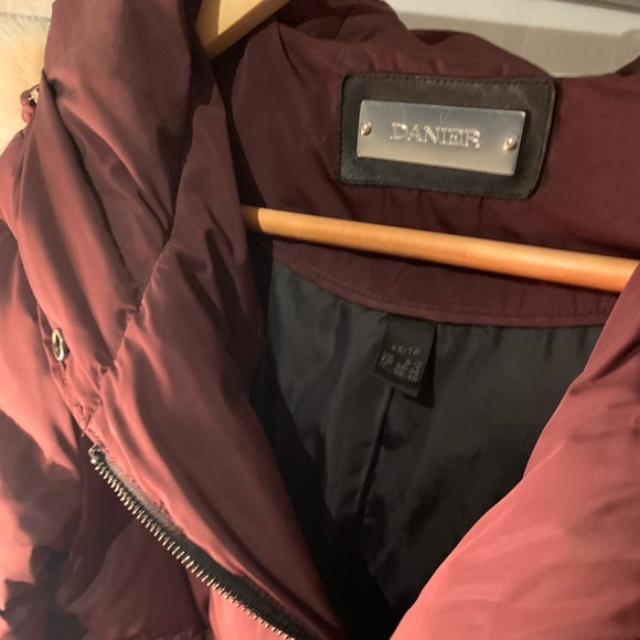 DANIER - Genuine leather Burgundy coat with Coyote Fur - Picture 5 of 12